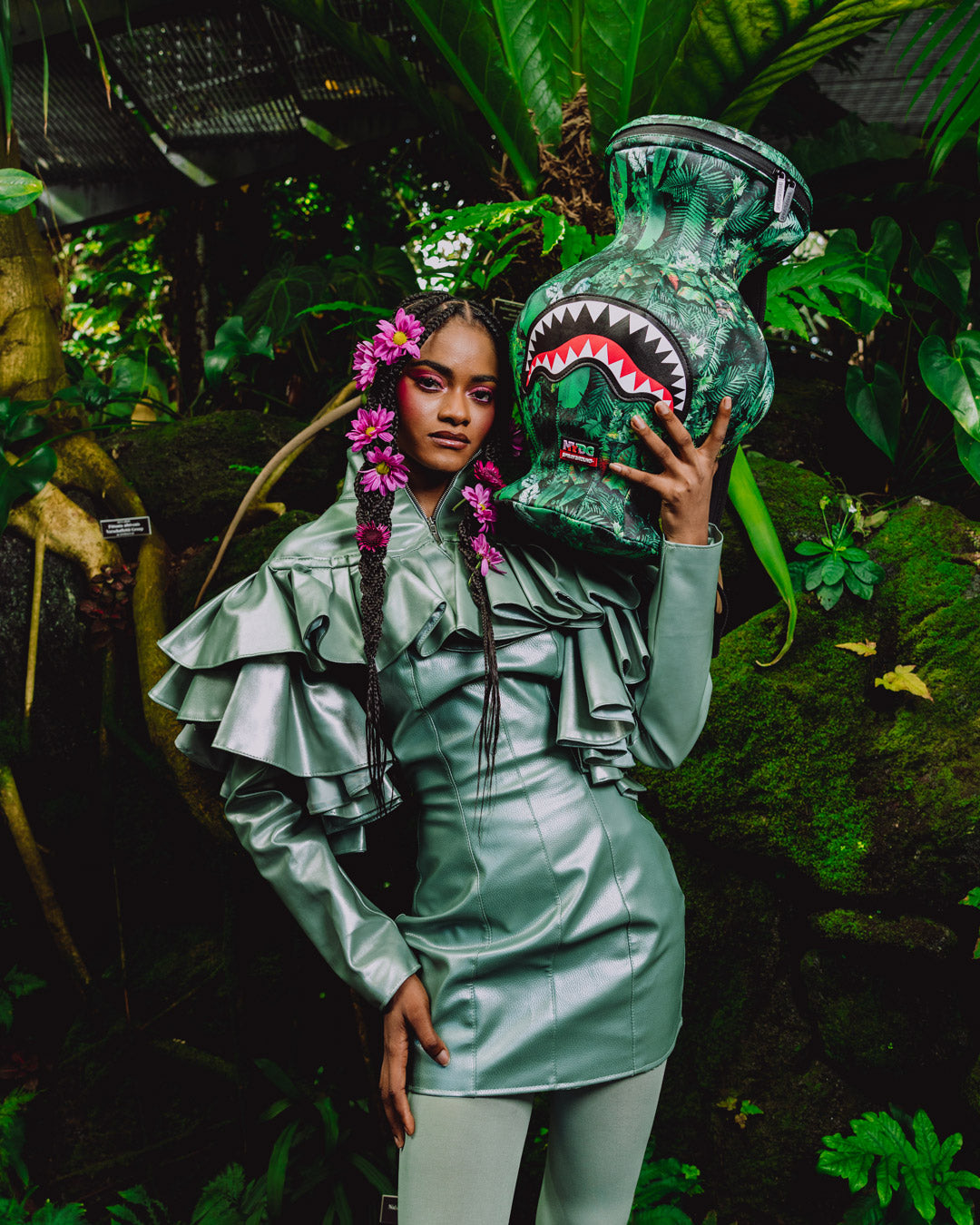 NEW YORK BOTANICAL GARDEN COLLAB - LIVING VASE BACKPACK - Image 6