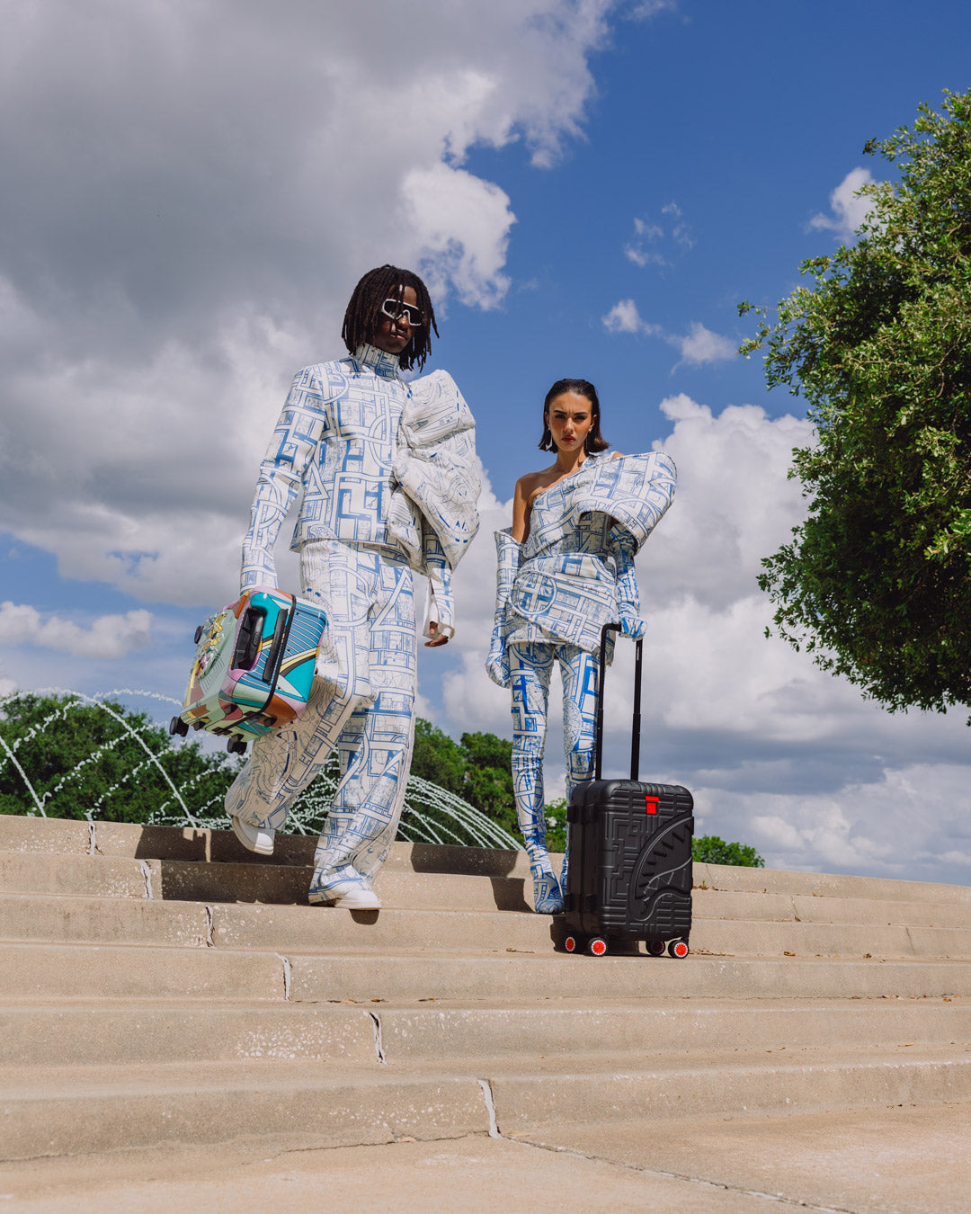 FRANK LLOYD WRIGHT COLLAB FROZEN SPHERES LUGGAGE - Image 8