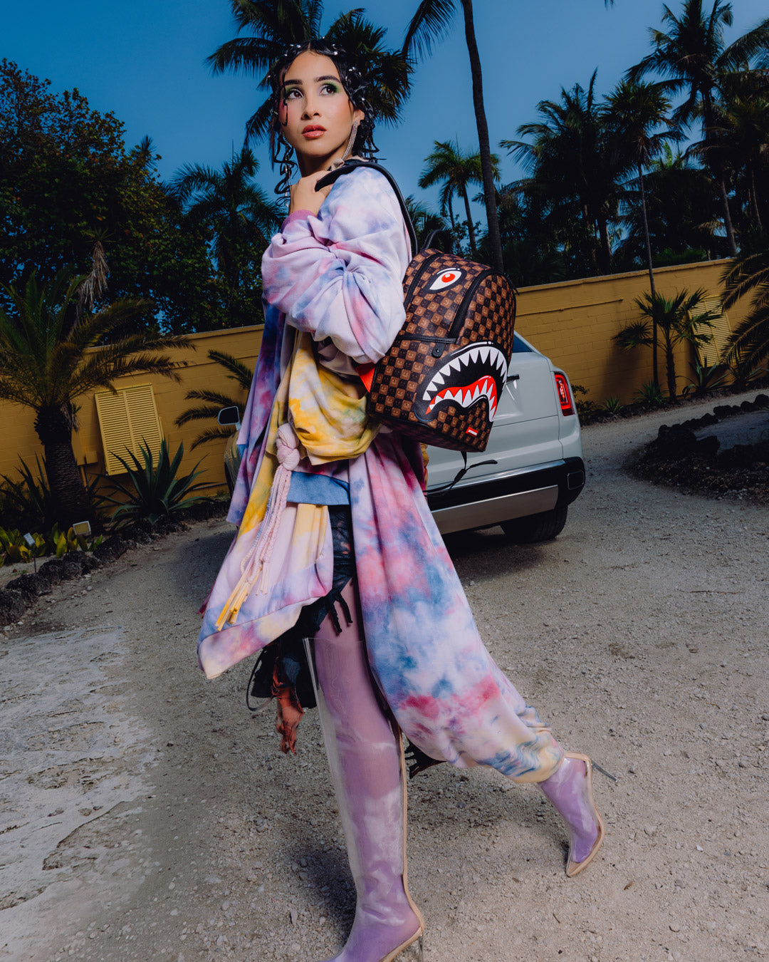 SHARKS IN PARIS GRIN & GRIND SAVAGE BACKPACK - Image 4