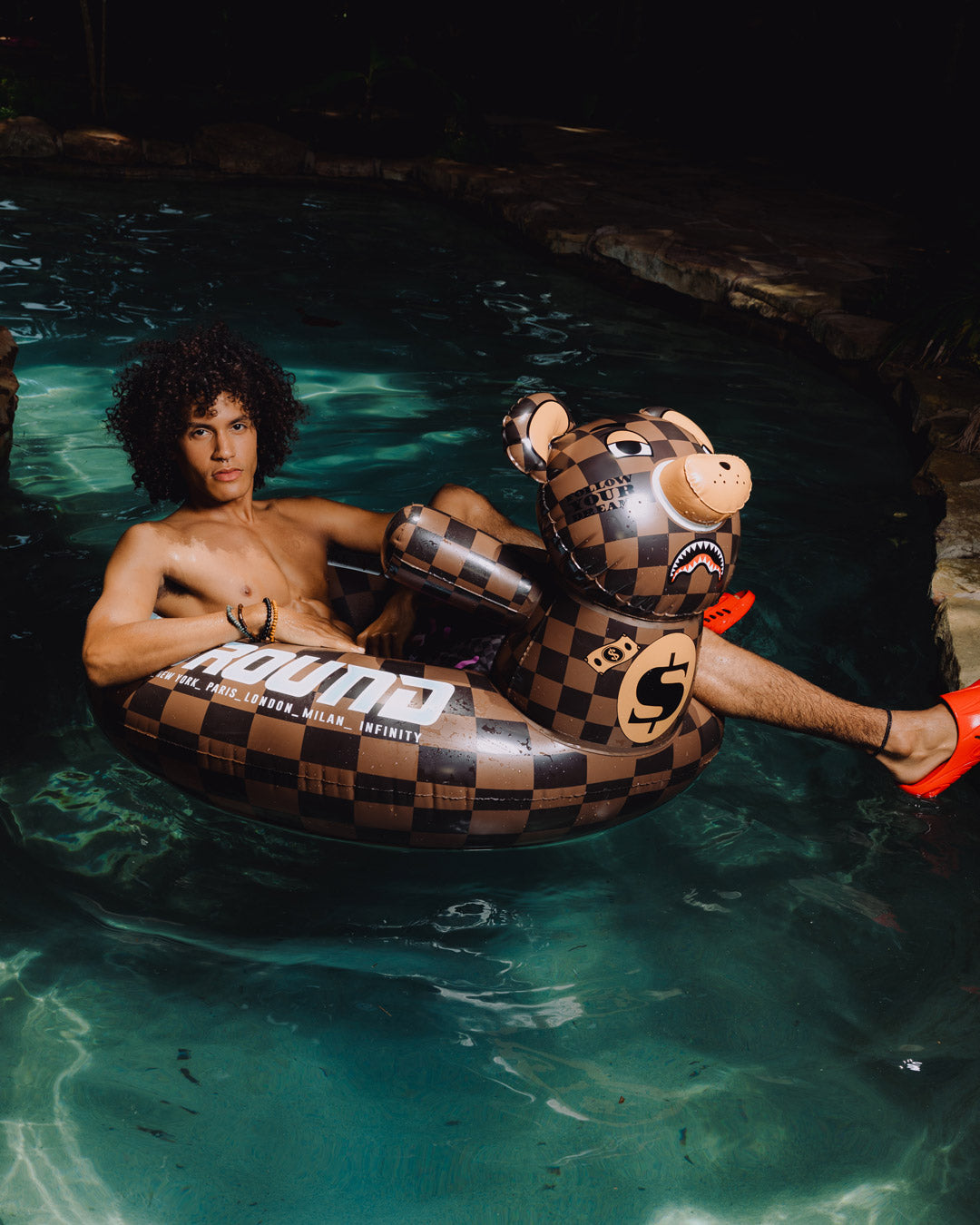 MONEYBEAR - POOL PARTY FLOATY - Image 8