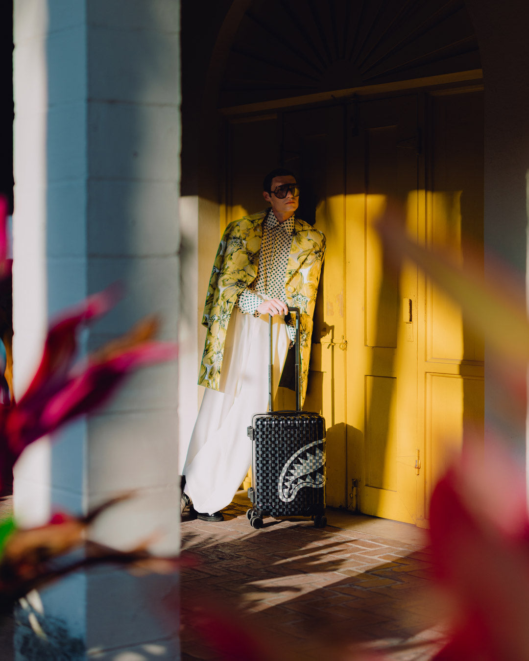 NOIR FANG CARRY-ON LUGGAGE - Image 6