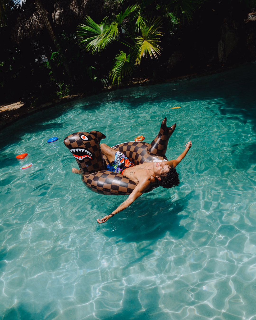 SHARK STASH - POOL PARTY FLOATY - Image 2