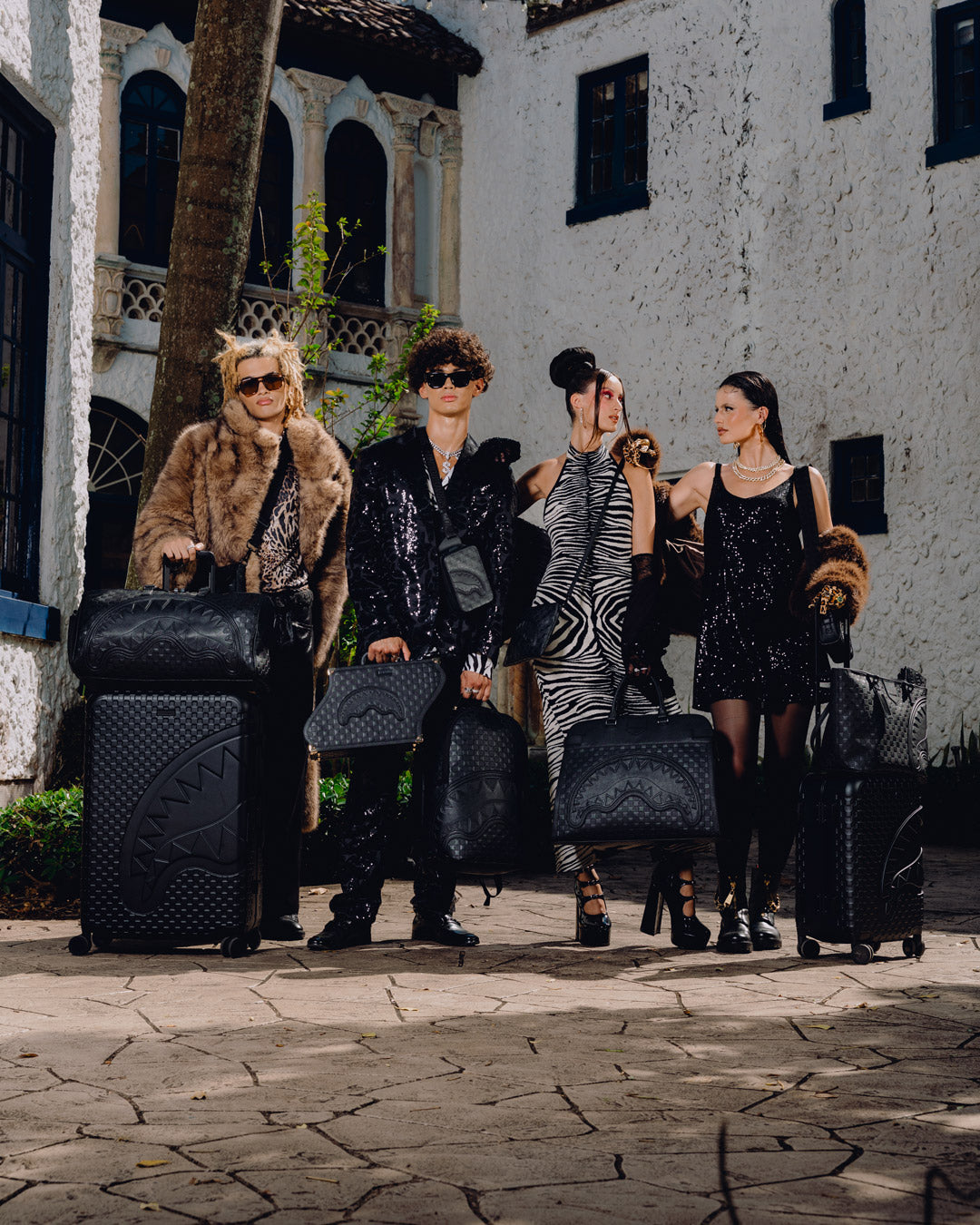 THE GHOST MAISON SHARKITECTURE FULL-SIZE LUGGAGE - Image 6