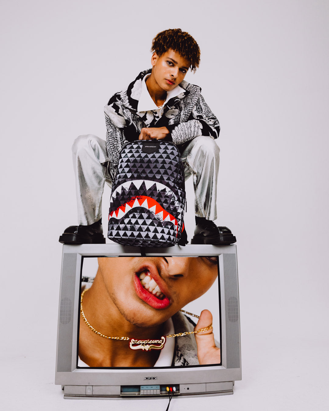 KAHUKU NIHO MANO BACKPACK - Image 2