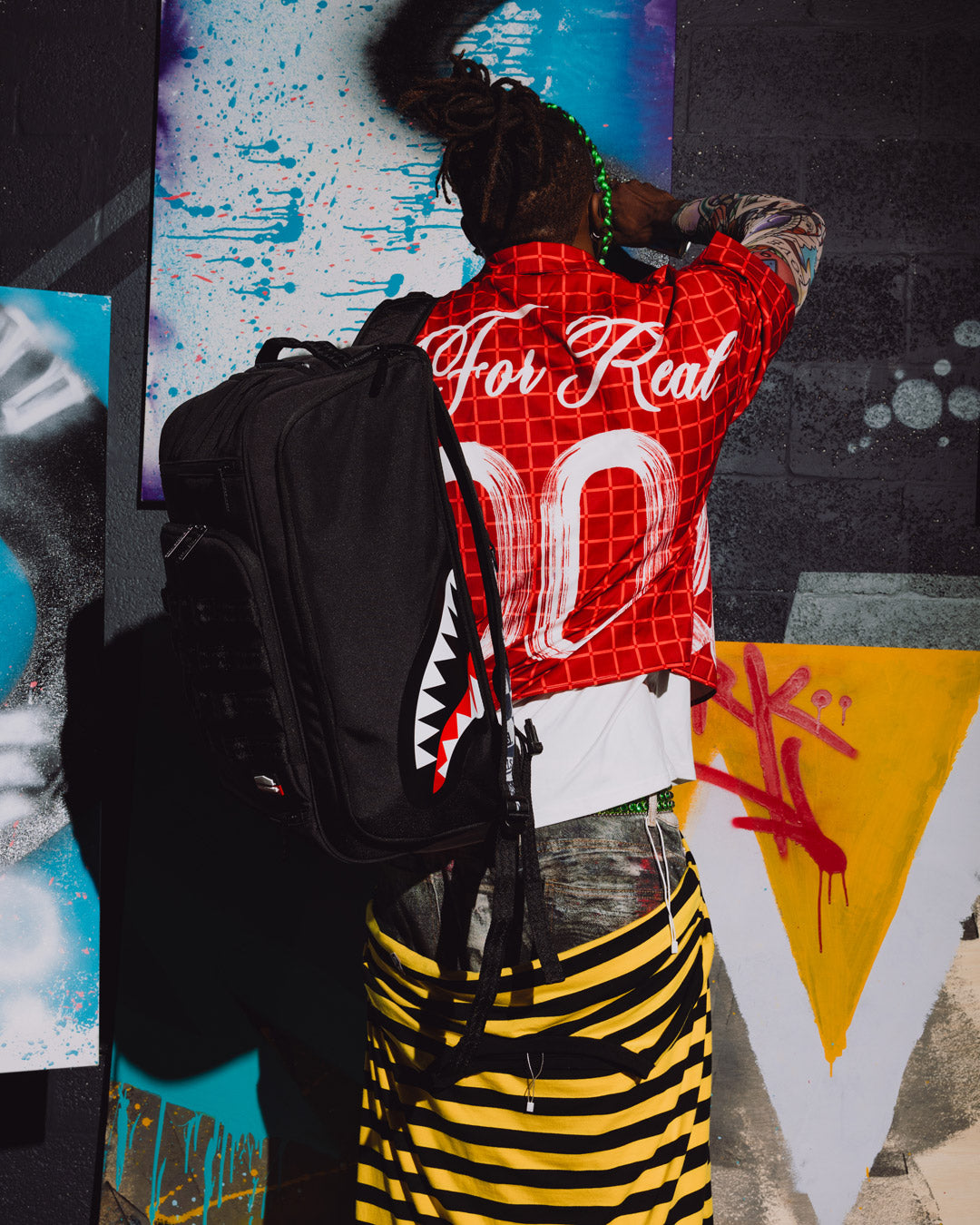 WYNWOOD WALLS COLLAB GRAFFITI UTILITY BACKPACK (8 CAN HOLDER) - Image 4