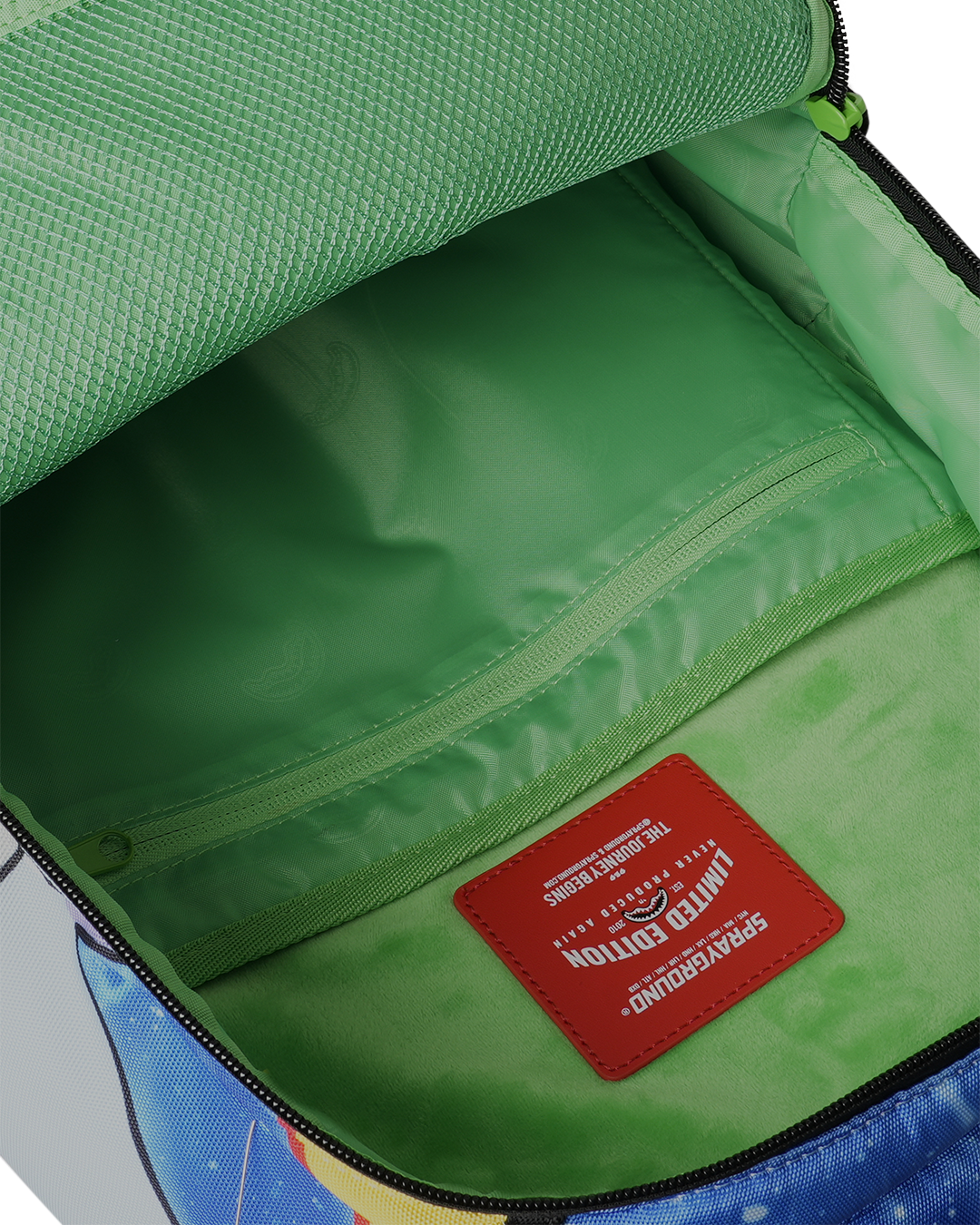 RICK AND MORTY SPLIT RICK HEAD GUTS BACKPACK - Image 9