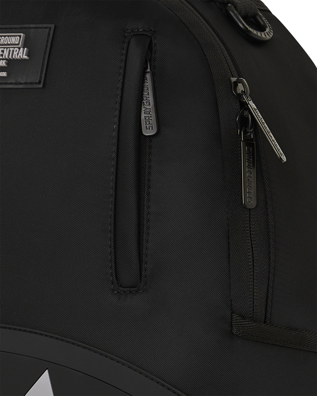 SHARK CENTRAL 2 DARK MODE BACKPACK - Image 8